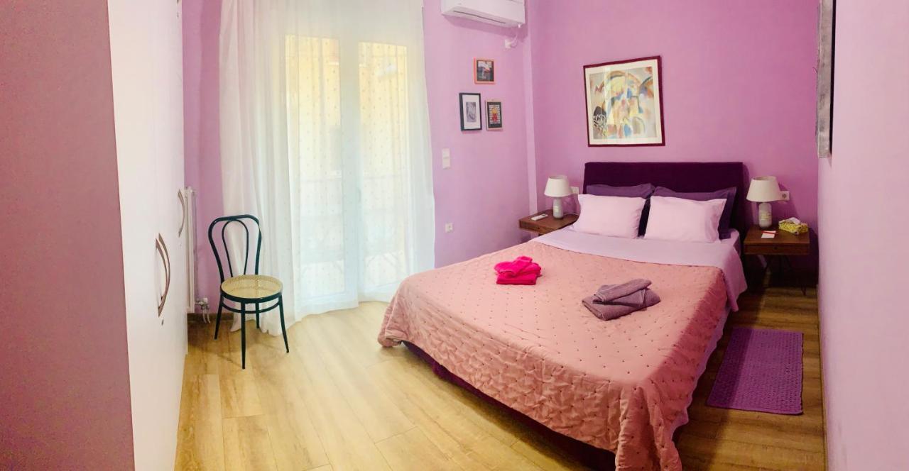 Bring Only Your Toothbrush! Athens Luaran gambar